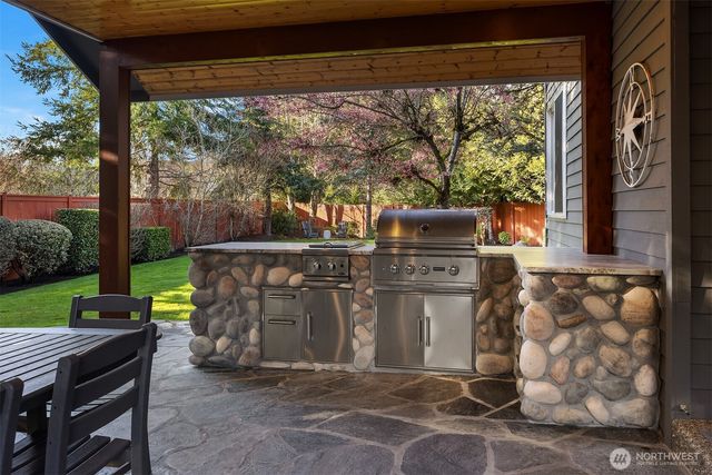 1741 267th Court SE, Sammamish, WA 98075