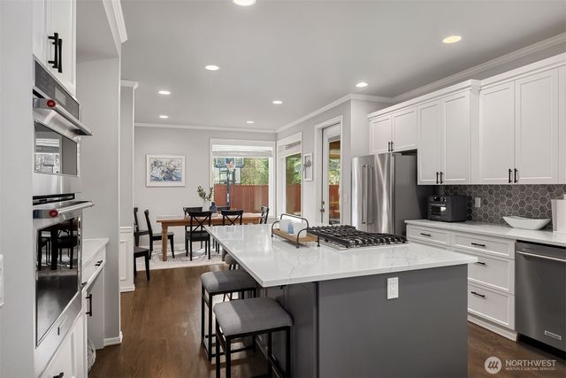 1741 267th Court SE, Sammamish, WA 98075