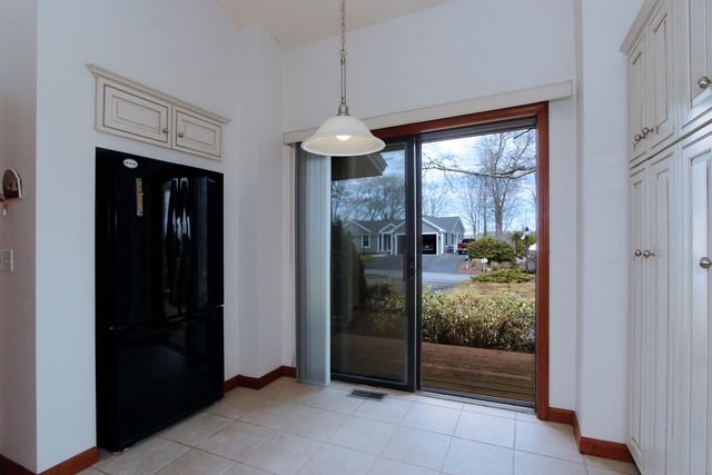 60 Redwood Circle, Mashpee, MA 02649