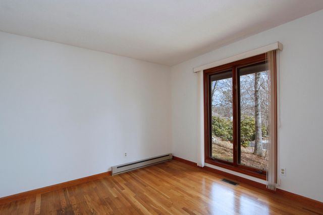 60 Redwood Circle, Mashpee, MA 02649