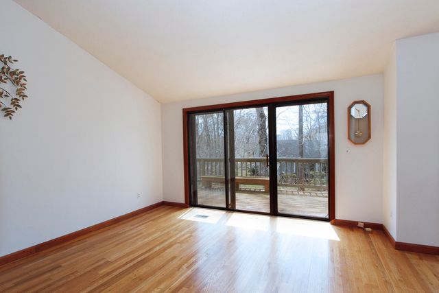 60 Redwood Circle, Mashpee, MA 02649