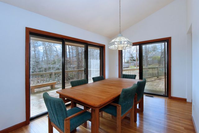 60 Redwood Circle, Mashpee, MA 02649
