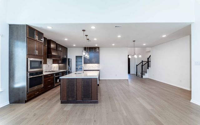 1713 Blossom Trail, Mesquite, TX 75181