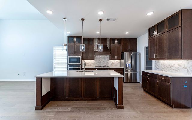 1713 Blossom Trail, Mesquite, TX 75181