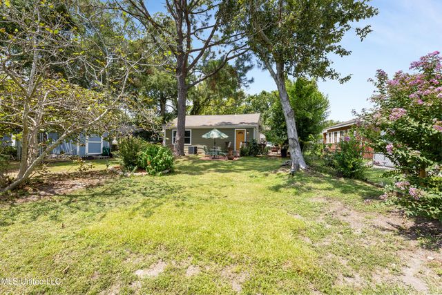 1673 Sunset Boulevard, Biloxi, MS 39531