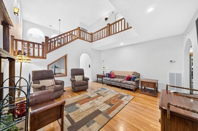 1738 Heathrow Dr, Cookeville, TN 38506