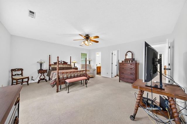 1738 Heathrow Dr, Cookeville, TN 38506