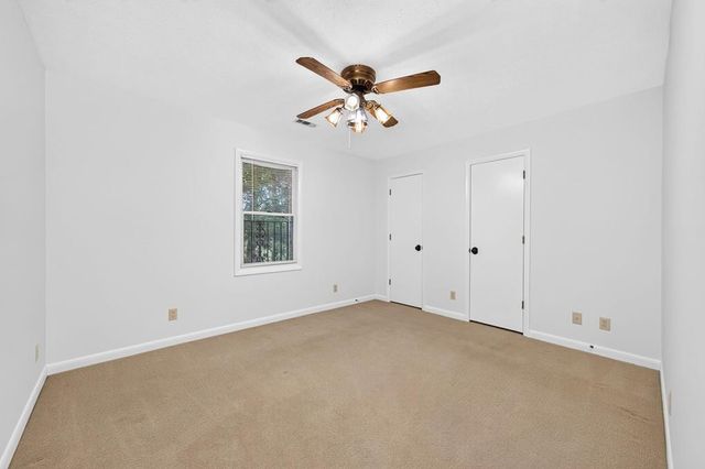 1738 Heathrow Dr, Cookeville, TN 38506