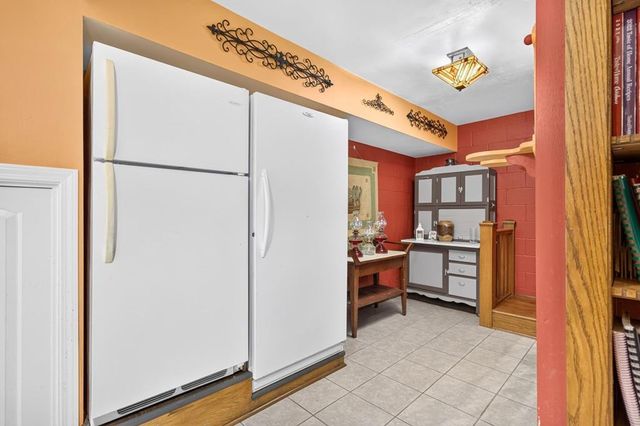 1738 Heathrow Dr, Cookeville, TN 38506