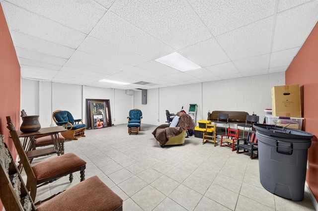 1738 Heathrow Dr, Cookeville, TN 38506
