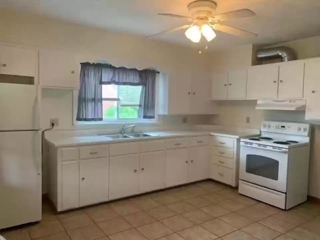 3817 W 10TH Street, Erie, PA 16505