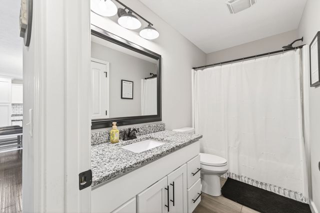 6810 Cherry Creek Rd, Cookeville, TN 38506