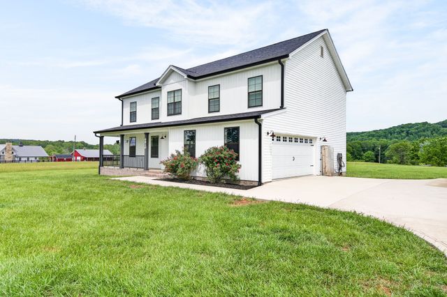 6810 Cherry Creek Rd, Cookeville, TN 38506