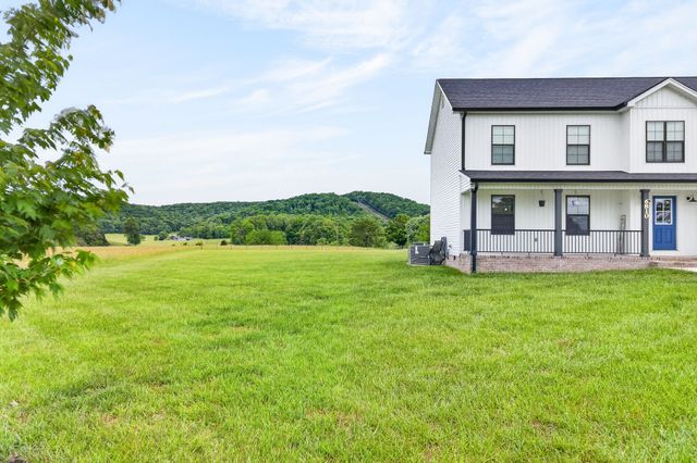6810 Cherry Creek Rd, Cookeville, TN 38506
