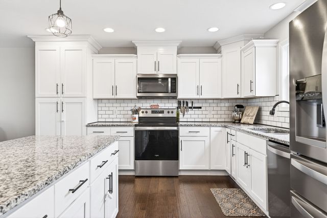 6810 Cherry Creek Rd, Cookeville, TN 38506