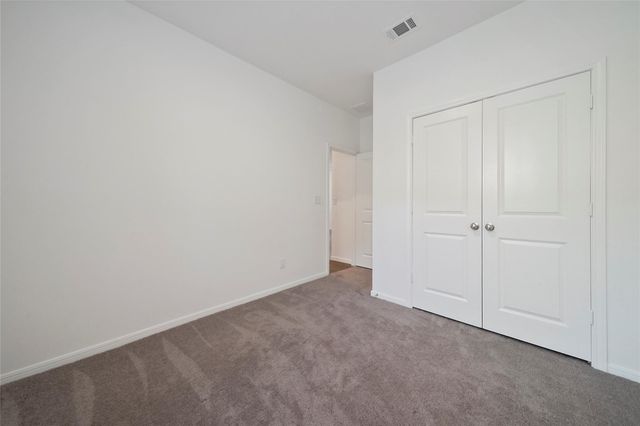 10429 Pineland Drive, Conroe, TX 77378
