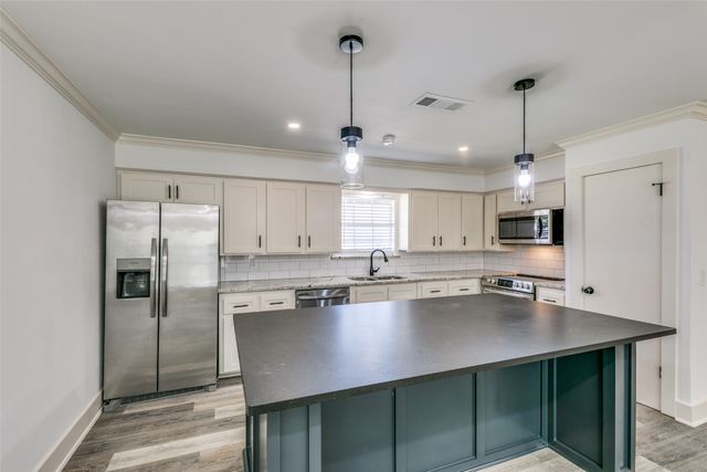 607 Sides Circle, Canton, TX 75103