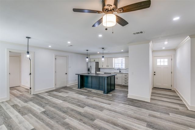 607 Sides Circle, Canton, TX 75103