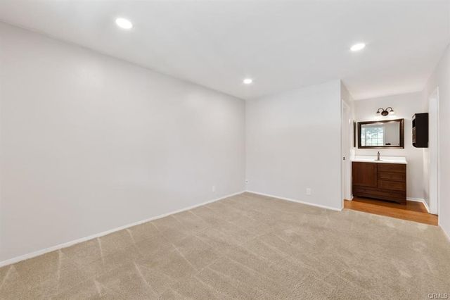 115 Greenfield, Irvine, CA 92614