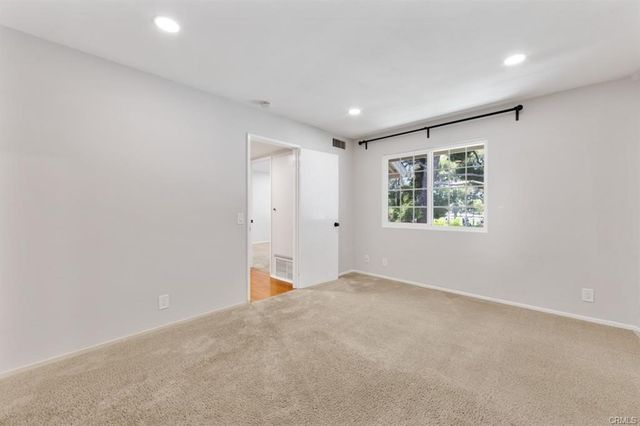 115 Greenfield, Irvine, CA 92614