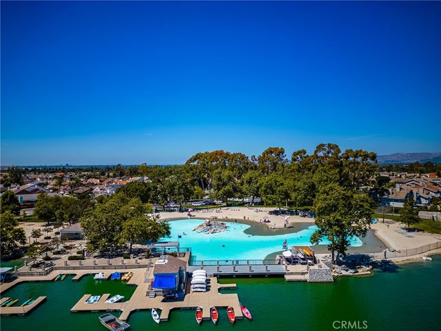 115 Greenfield, Irvine, CA 92614