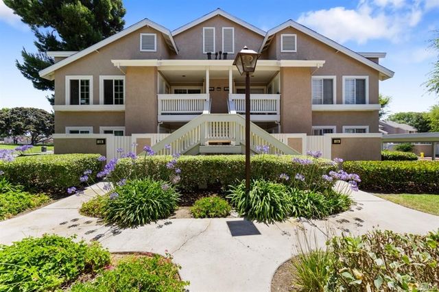 115 Greenfield, Irvine, CA 92614