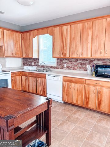 308 Idle Acres Lane, Lavonia, GA 30553