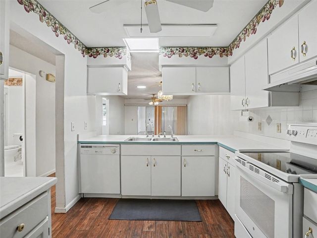 1525 OAKVIEW CIRCLE SE, Winter Haven, FL 33880