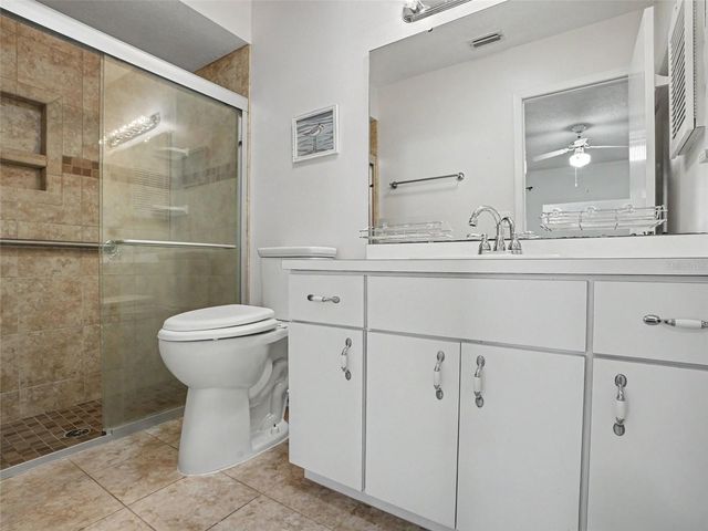 1525 OAKVIEW CIRCLE SE, Winter Haven, FL 33880