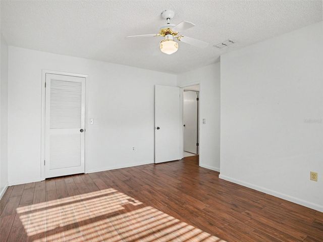 1525 OAKVIEW CIRCLE SE, Winter Haven, FL 33880