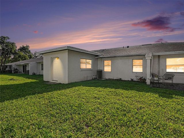 1525 OAKVIEW CIRCLE SE, Winter Haven, FL 33880