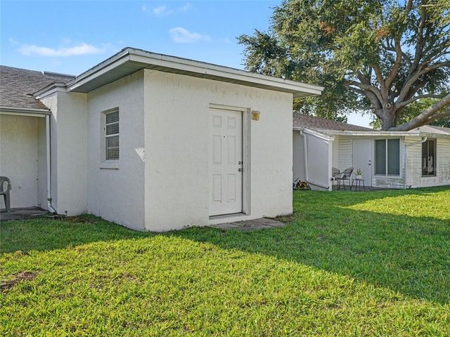1525 OAKVIEW CIRCLE SE, Winter Haven, FL 33880