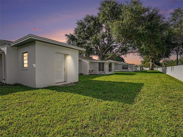 1525 OAKVIEW CIRCLE SE, Winter Haven, FL 33880