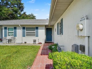 1525 OAKVIEW CIRCLE SE, Winter Haven, FL 33880