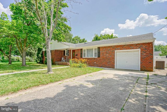50 E VINE ST, Gibbstown, NJ 08027