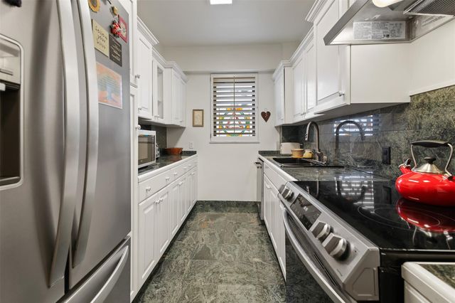 1400 Hermann Drive 5A, Houston, TX 77004