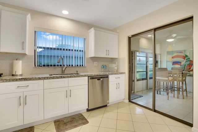 4180 Mango Tree Court B, Boynton Beach, FL 33436