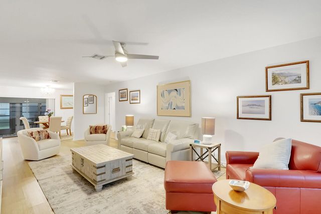 4180 Mango Tree Court B, Boynton Beach, FL 33436