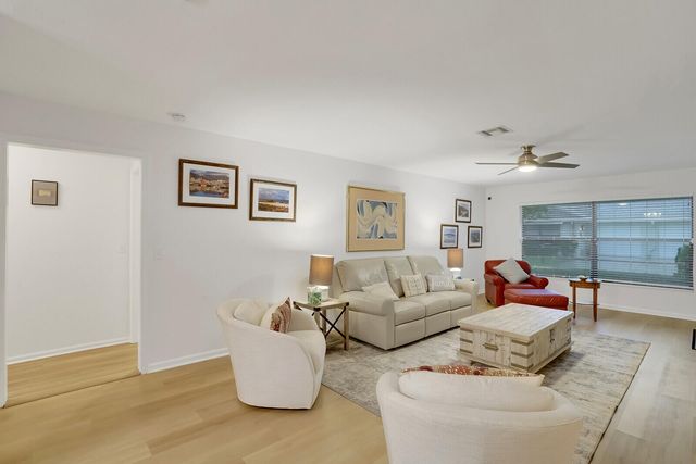 4180 Mango Tree Court B, Boynton Beach, FL 33436