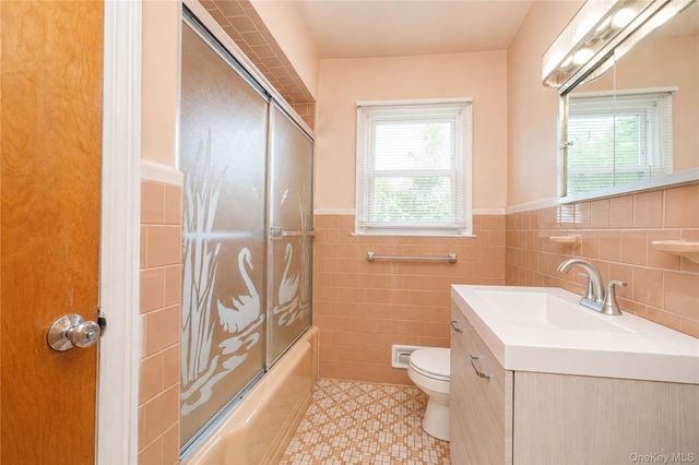 3895 Amboy Road, Staten Island, NY 10308