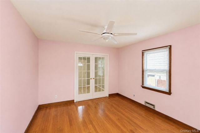 3895 Amboy Road, Staten Island, NY 10308