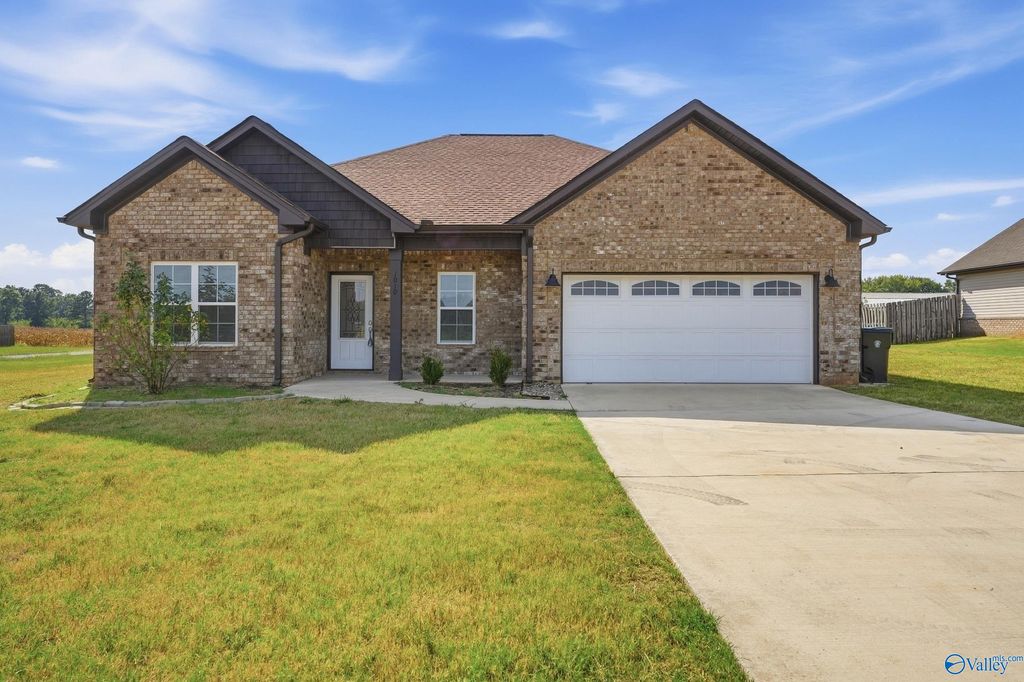 1010 Murphy Hill Road, Toney, AL 35773