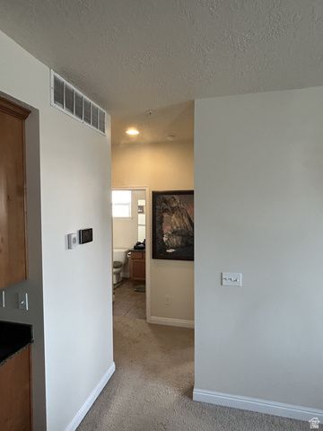 4676 W GREENSAND DR, West Jordan, UT 84084