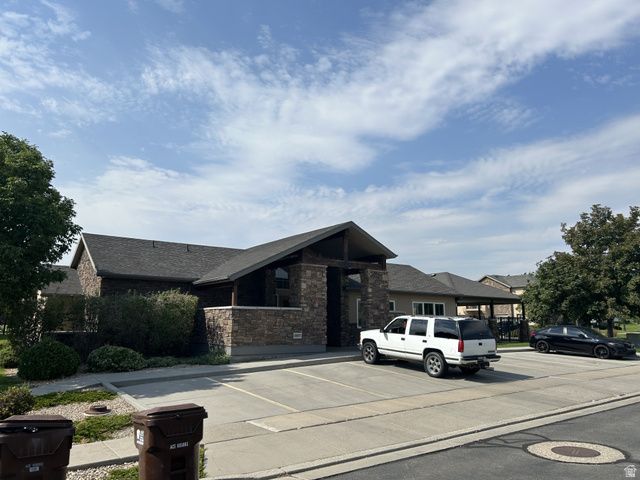 4676 W GREENSAND DR, West Jordan, UT 84084