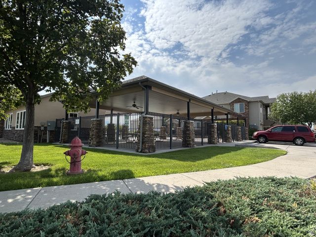 4676 W GREENSAND DR, West Jordan, UT 84084