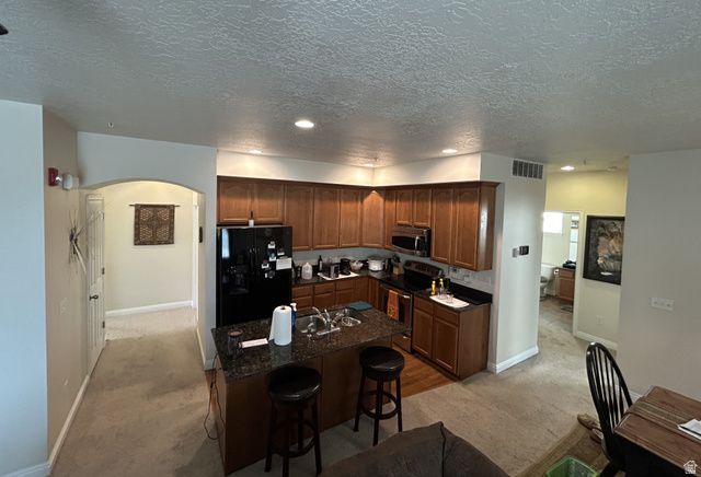 4676 W GREENSAND DR, West Jordan, UT 84084
