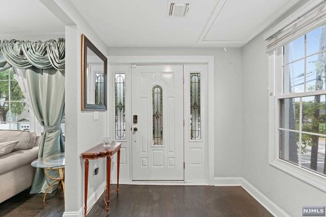 96 Hazelton Street, Ridgefield Park, NJ 07660
