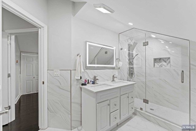 96 Hazelton Street, Ridgefield Park, NJ 07660