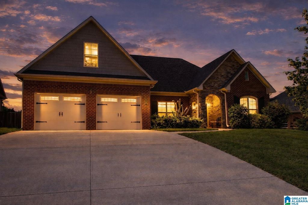 467 RIVER OAKS LANE, Helena, AL 35080