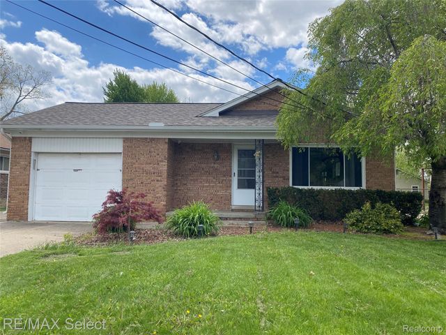 607 W Girard Avenue, Madison Heights, MI 48071